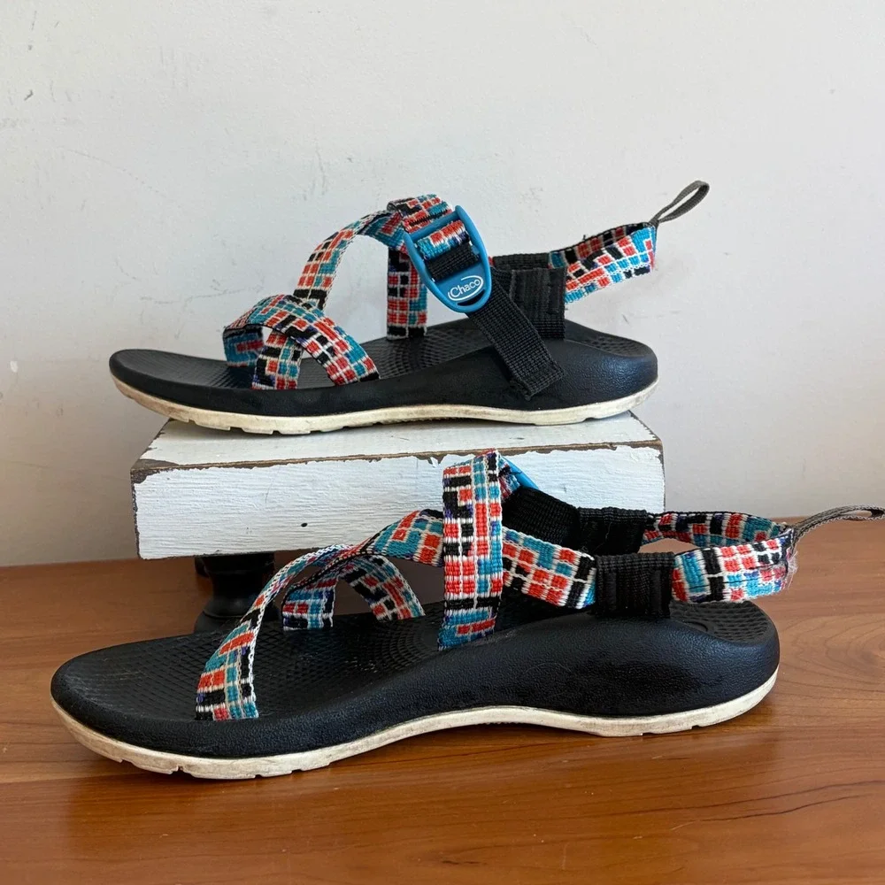 Chaco Z1 Ecotread Kids Sandals Size 4 Black Blue Red Geometric Strappy Hiking